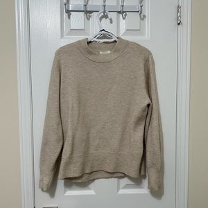 Beige full sleeve H&M sweater.
